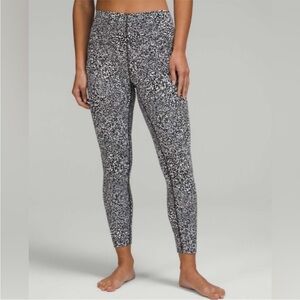 Lululemon Instill High Rise 25” - Black & White